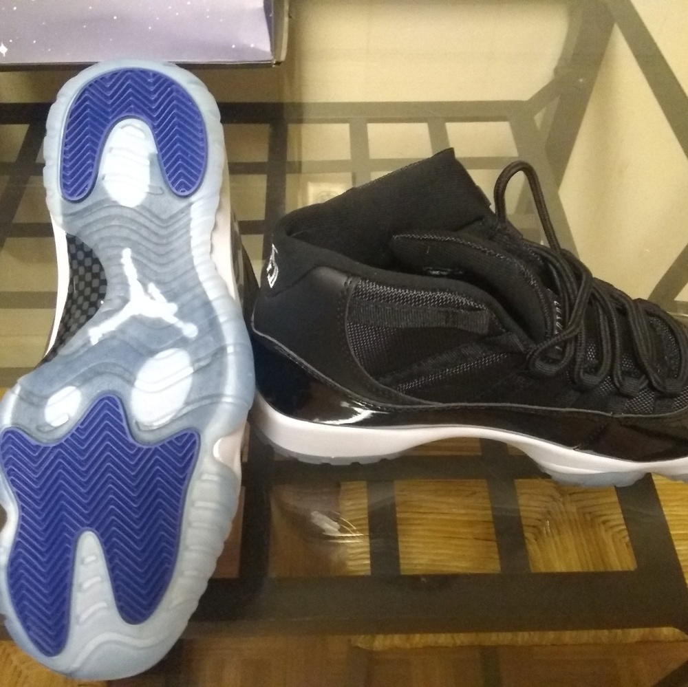 Air Jordan 11 Space Jam Men's Size 10